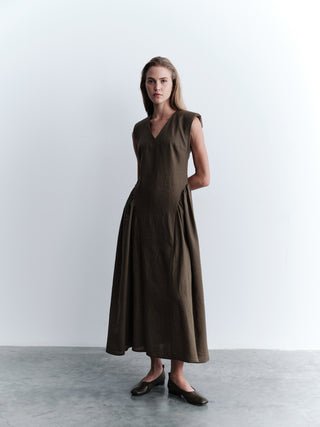 Sleeveless V-Neck Linen Maxi Dress - Brown