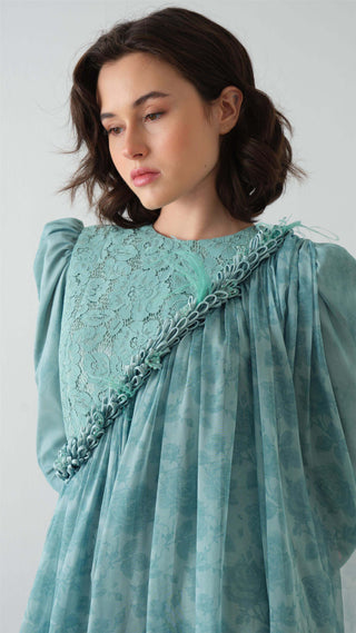 Lace-Detailed Cape Maxi Dress – Green