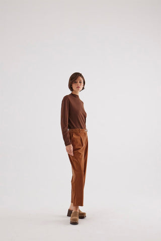 Tiara Velvet Tapered Trousers – Camel