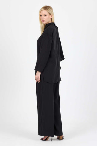 Mocha Flow Set with Detachable Cape - Black
