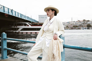 Daisy Velvet Pleated Trousers – Cream