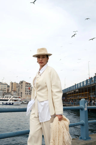 Daisy Tailored Velvet Vest – Cream