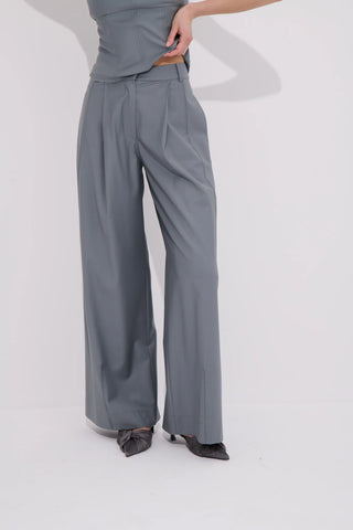 Broadway Pleated High-Waist Trousers – Gray