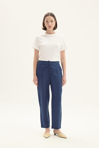 ELVIRA 100% Linen Carrot Trousers – Navy Blue