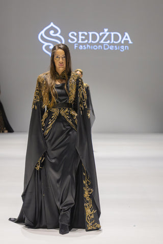 Model 02 The Power of Pain Gown – Black