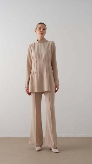 Structured Pleat Detail Crepe Suit – Beige