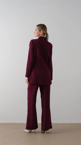 Structured Pleat Detail Crepe Suit – Burgundy