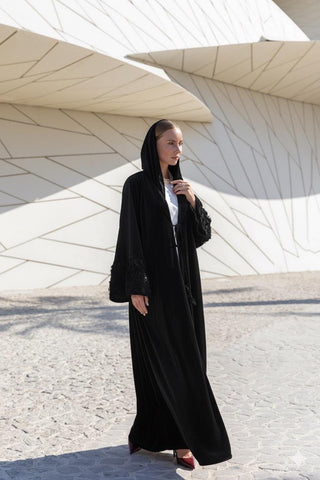 Velvet Rose Abaya – Black